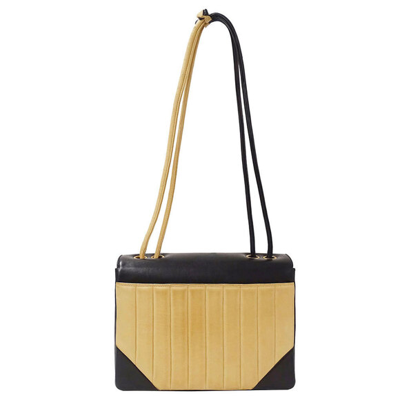 CHANEL Black Lambskin Leather Shoulder Bag - Picture 2 of 16